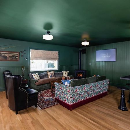 ביג בר לייק Np Boutique Lodge חדר תמונה